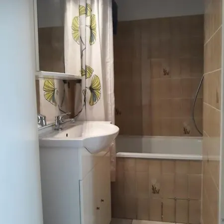 4 Pers Cap D'agde Avec Loggia * Agde