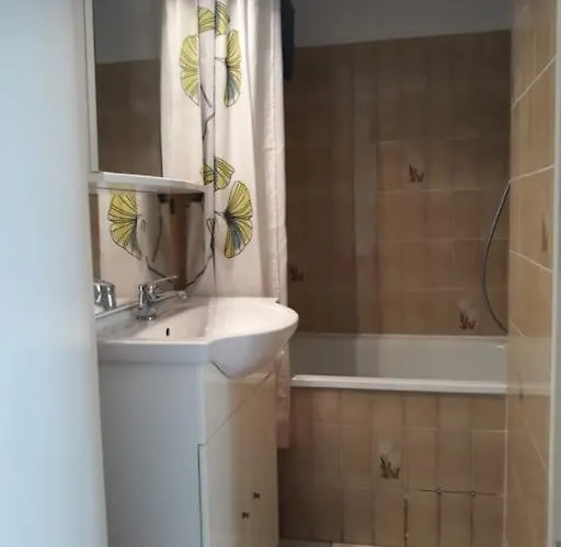 4 Pers Cap D'agde Avec Loggia * Agde